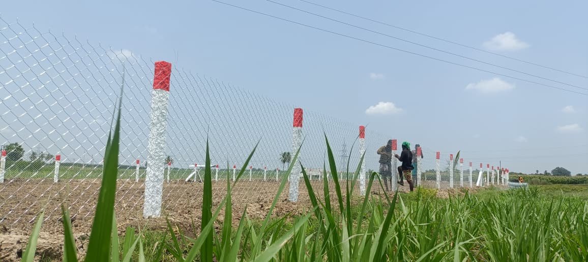Red top post fencing, Chennai